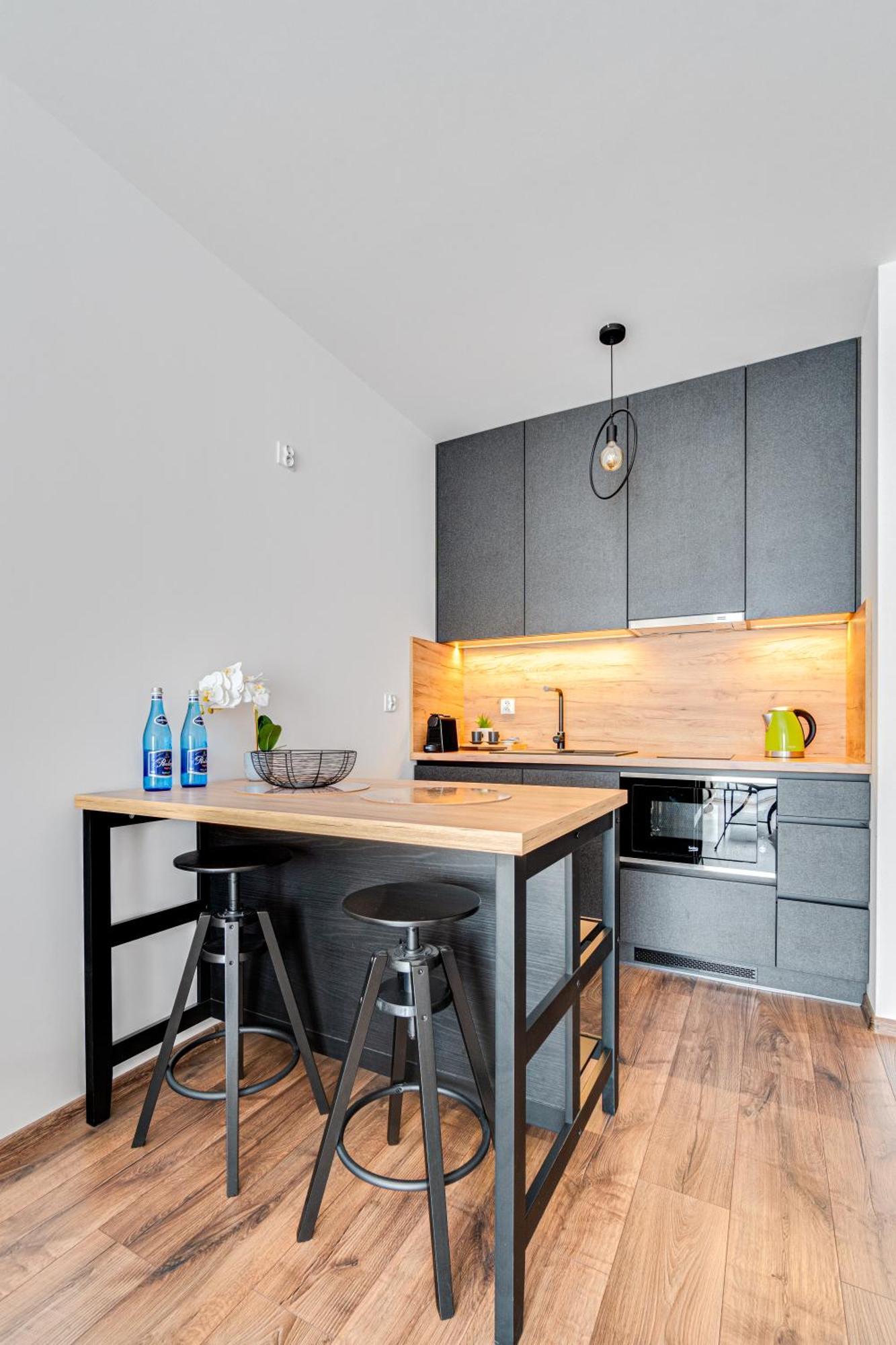 Prime Time Apartament - 24H Check -In - Parking W Cenie Wroclaw Bagian luar foto